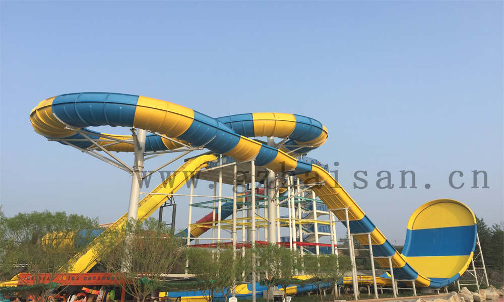 水上乐园设备生产商:打造刺激游乐体验